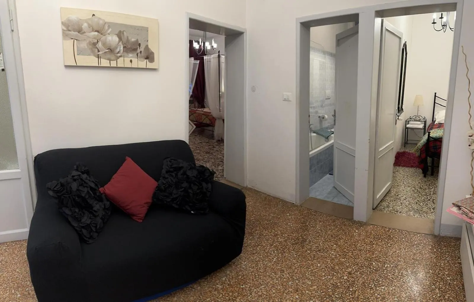 Grimaldi Apartments San Marco & Castello Venice 0*,