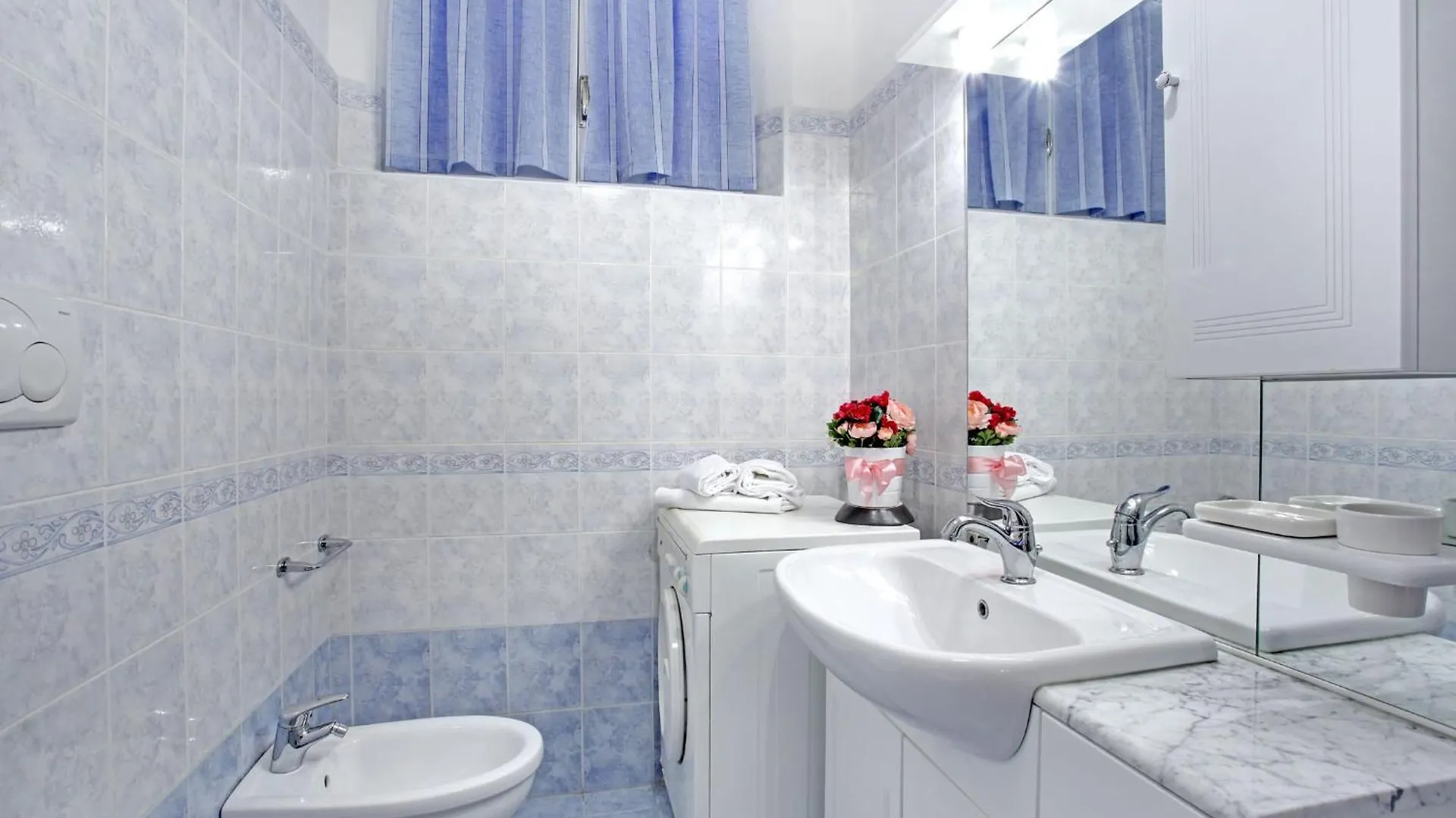 Grimaldi Apartments San Marco & Castello Venice 0*,